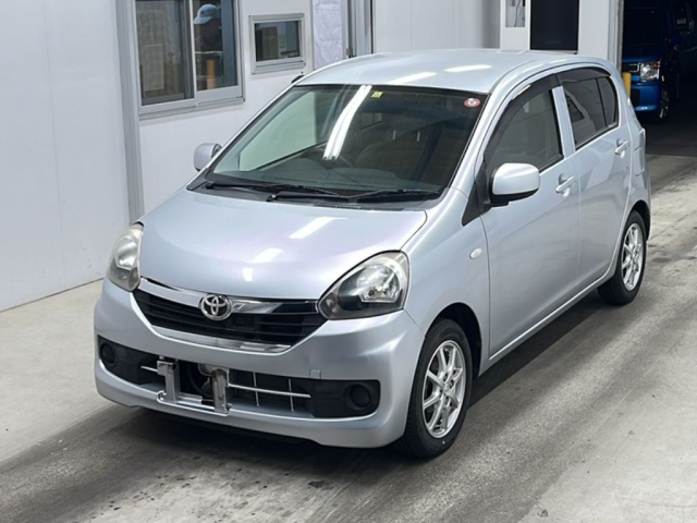 TOYOTA PIXIS EPOCH 2013