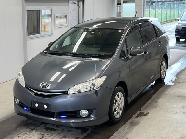 TOYOTA WISH 2012