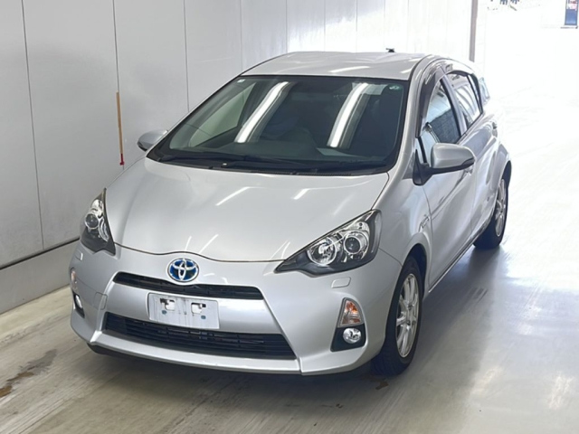 TOYOTA AQUA 2014
