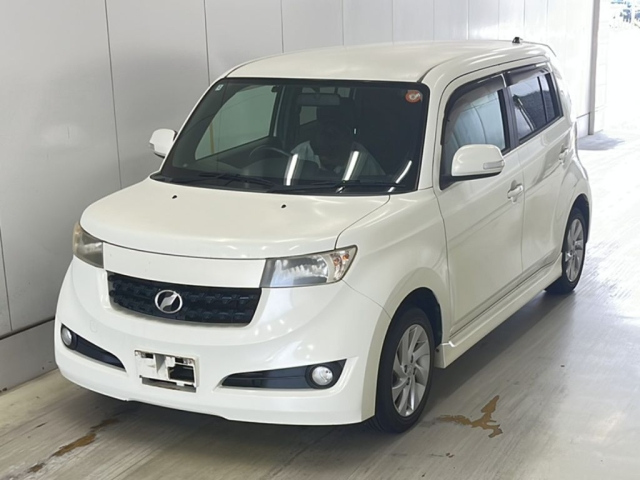 TOYOTA BB