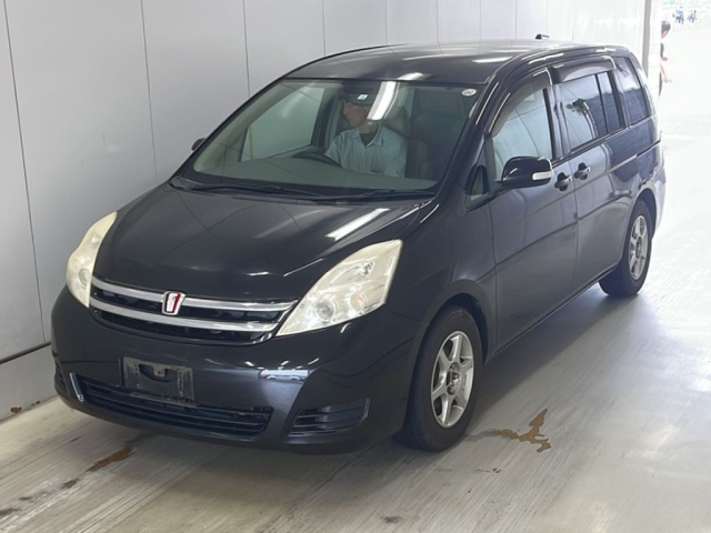 TOYOTA ISIS 2010