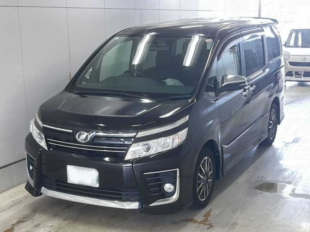 TOYOTA VOXY 2016