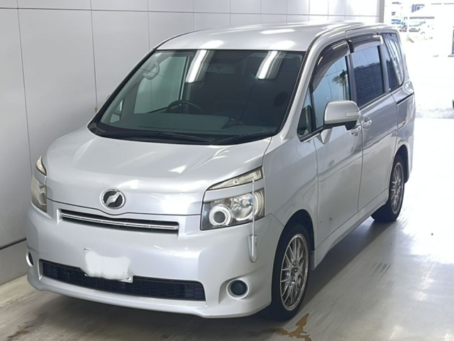 TOYOTA VOXY 2008