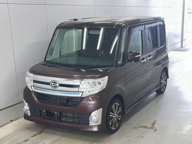 DAIHATSU TANTO 2014