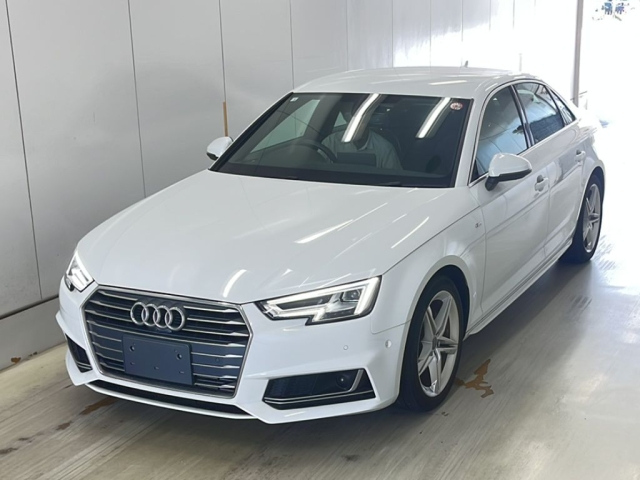 AUDI A4 2018