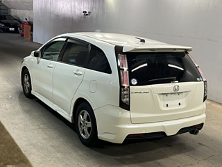 HONDA STREAM 2011