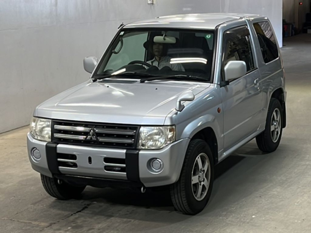 MITSUBISHI PAJERO MINI 2011