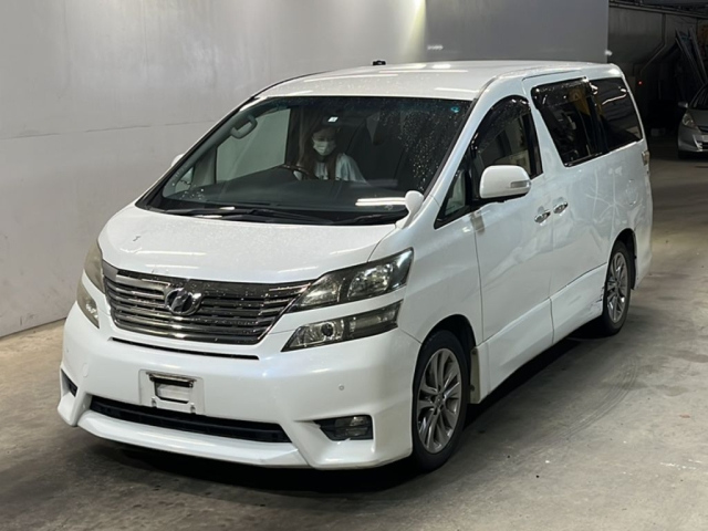 TOYOTA VELLFIRE 2010