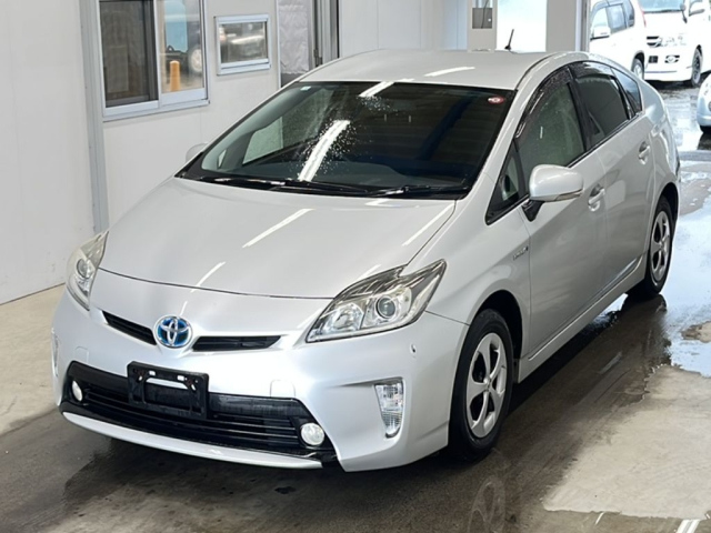 TOYOTA PRIUS 2014