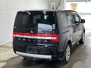 MITSUBISHI DELICA D5 2012