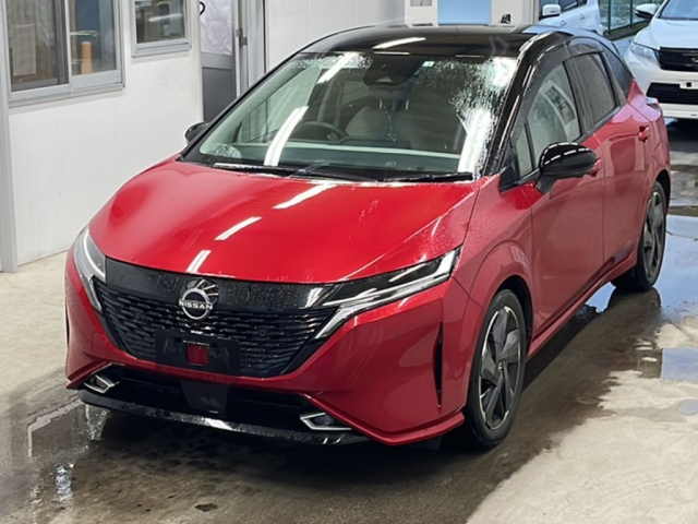 NISSAN AURA