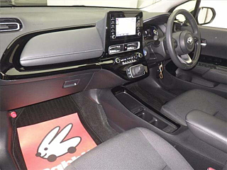 TOYOTA AQUA 2023