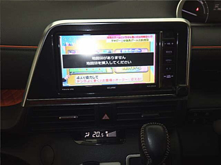 TOYOTA SIENTA 2016