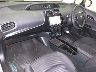 TOYOTA PRIUS 2019