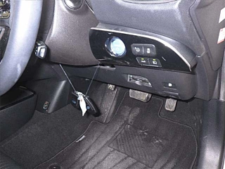 TOYOTA PRIUS 2019