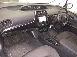 TOYOTA PRIUS 2019
