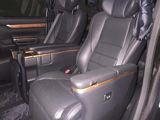 TOYOTA VELLFIRE 2017