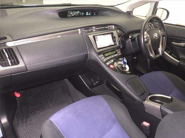 TOYOTA PRIUS PHV 2015