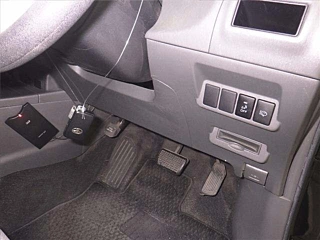 TOYOTA PRIUS ALPHA 2012