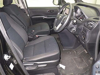 TOYOTA VOXY 2014