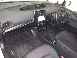 TOYOTA PRIUS 2019