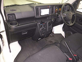 DAIHATSU HIJET VAN 2019