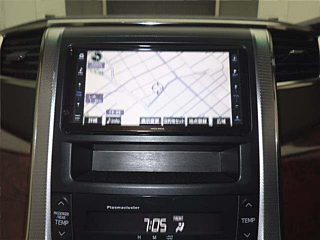 TOYOTA VELLFIRE 2011