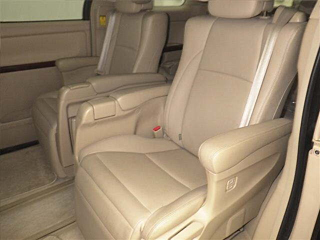 TOYOTA VELLFIRE 2011