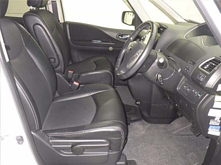 NISSAN SERENA 2015