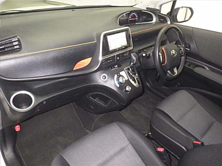 TOYOTA SIENTA 2022
