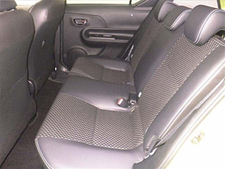 TOYOTA AQUA 2016
