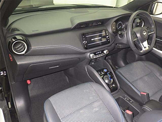 NISSAN KIX 2020