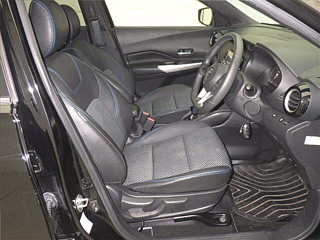 NISSAN KIX 2020
