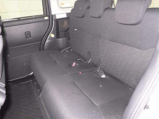 TOYOTA ROOMY 2017
