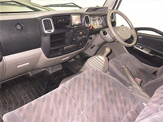 NISSAN ATLAS 2011