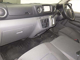 NISSAN CARAVAN VAN 2018