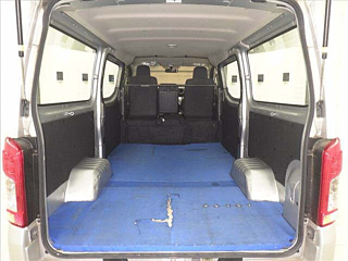 NISSAN CARAVAN VAN 2018