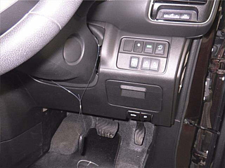 NISSAN SERENA 2017