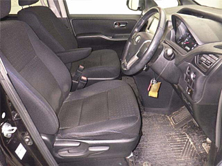 TOYOTA NOAH 2014