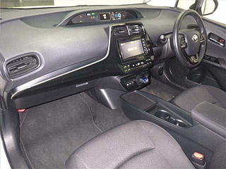 TOYOTA PRIUS 2019