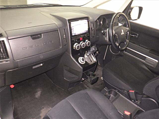 MITSUBISHI DELICA D5 2014