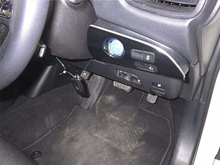 TOYOTA PRIUS 2019