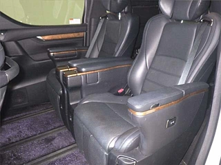TOYOTA VELLFIRE 2017