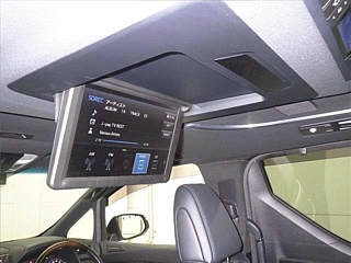 TOYOTA VELLFIRE 2017