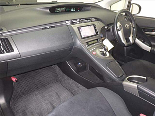 TOYOTA PRIUS 2015