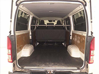 TOYOTA HIACE VAN 2018