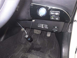 TOYOTA PRIUS 2016