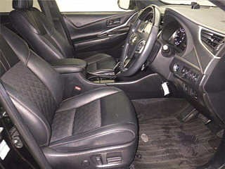TOYOTA HARRIER 2019