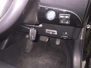 TOYOTA PRIUS 2018