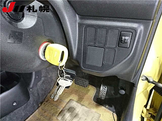 DAIHATSU ESSE 2010
